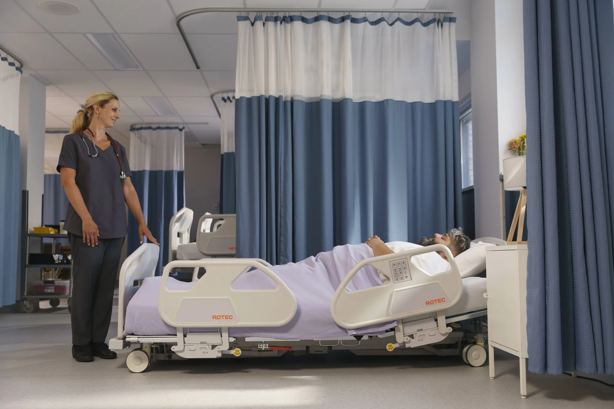 Rotec’s-Med-Surg-Betten-arbeiten-24-7 (1)